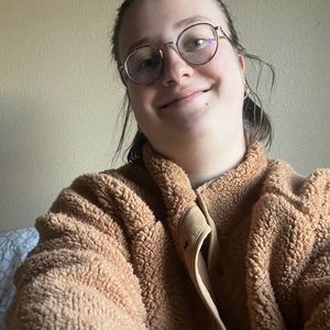 Meet your Posher, Camille